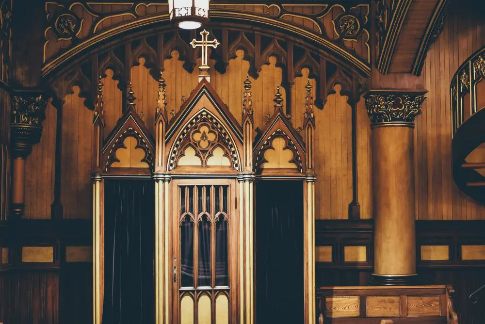 A Priest Breaks Down The Sacrament of Confession in a Way Everyone Will Understand