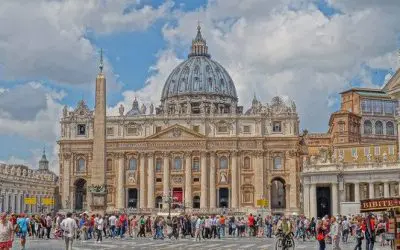 In 5 Minutes This Video Captures The Beauty Of The One, Holy, Catholic, and Apostolic Church