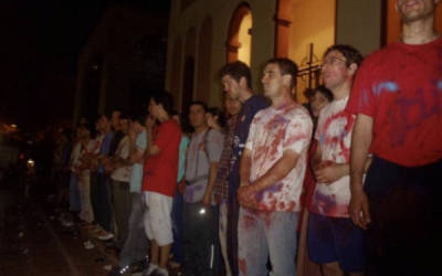 Feminist’s attack on Argentina Cathedral and the Response of Faith (Very Graphic)