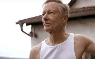 The Determination Of This Elderly Man Will Make You Appreciate Your Ability To Move