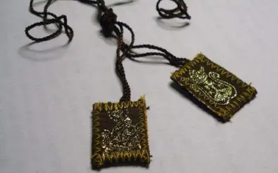 The Brown Scapular: Fatima Centenary And The Wearable Badge Of Devotion To Our Lady