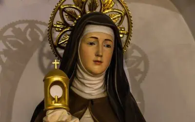 That Time St. Clare Defeated An Army With the Holy Eucharist