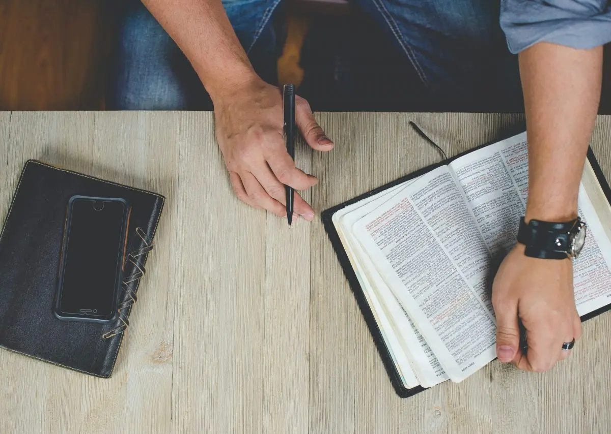 What Catholics Should Look For When Buying A Bible