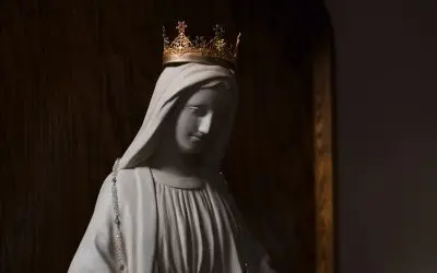Entrust Yourself To Mary With This Prayer | Marian Missionaries Of Divine Mercy