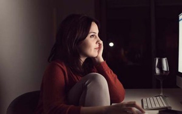 11 Things You Stop Doing When You’re Stuck In Front of A Screen