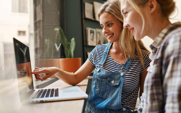 7 Uplifting Websites Every Woman Should Visit