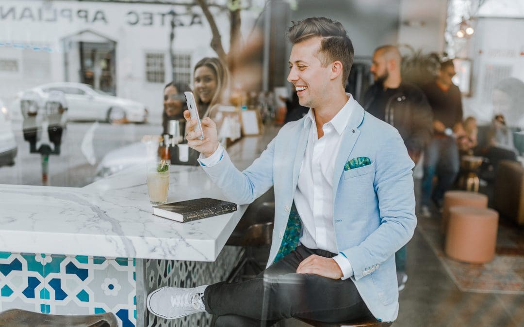 9 “Pro-Tips” For Meeting And Dating Online