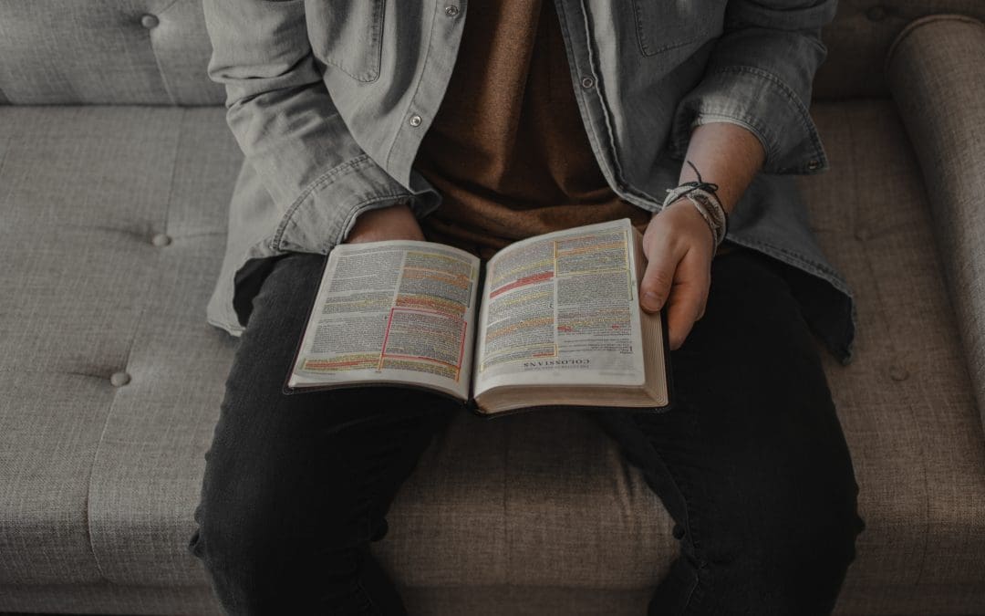 5 Reasons To Read The Word Of God Daily 