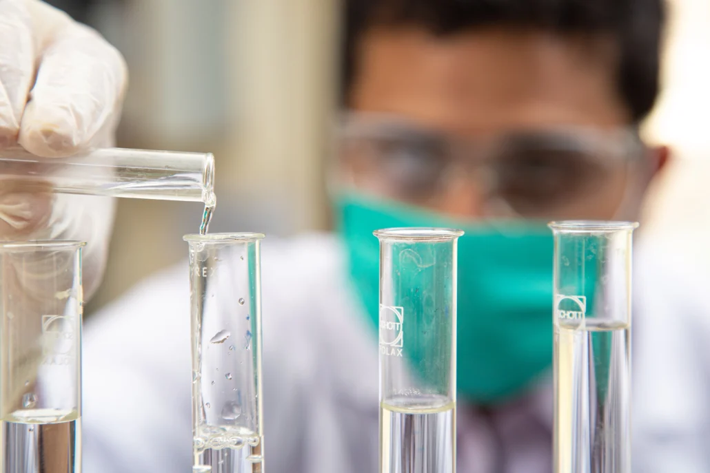Catholic Scientists you should know! Find out how they advanced science and clung to their Catholic faith!
