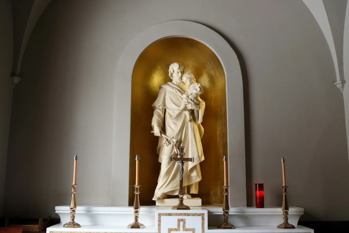 We cannot help but marvel at the faith of Saint Joseph. Tormenting doubts harass his soul and he is on the point of leaving Mary. St. Peter