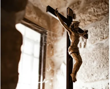 “Crux” knows the three essential elements of a Catholic Lent program that shift our relationship with the Lord into every season.