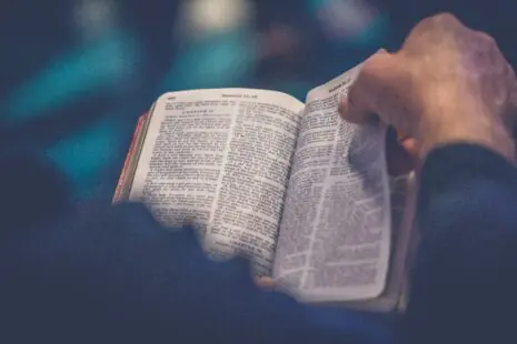 LOVE ONE ANOTHER AND DEFEND THE TRUTH || Love, of course, is the summary of the commandments of Jesus - Reflection Gospel of John