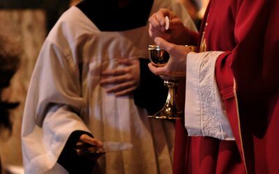 8 Things Altar Servers Need To Know