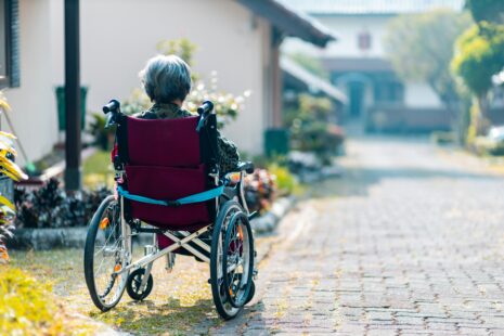 How can Catholics help those they love with dementia? Being there for them in their time of need is incredibly important. A few tips!